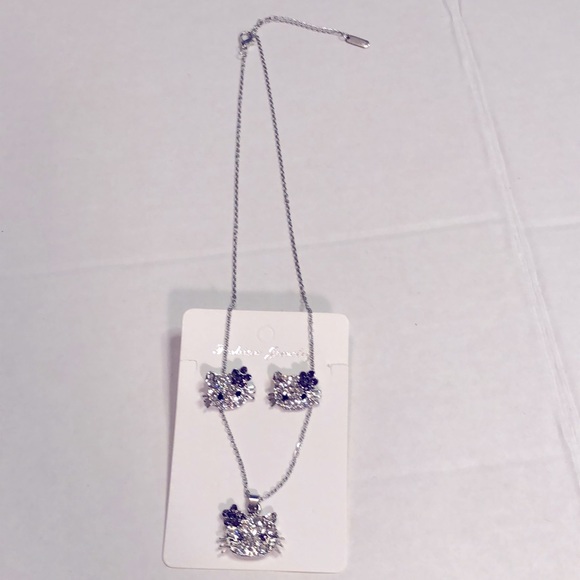 NWT Hello Kitty Necklace and Earrings Set. Perfect gift for Easter. - Picture 4 of 10